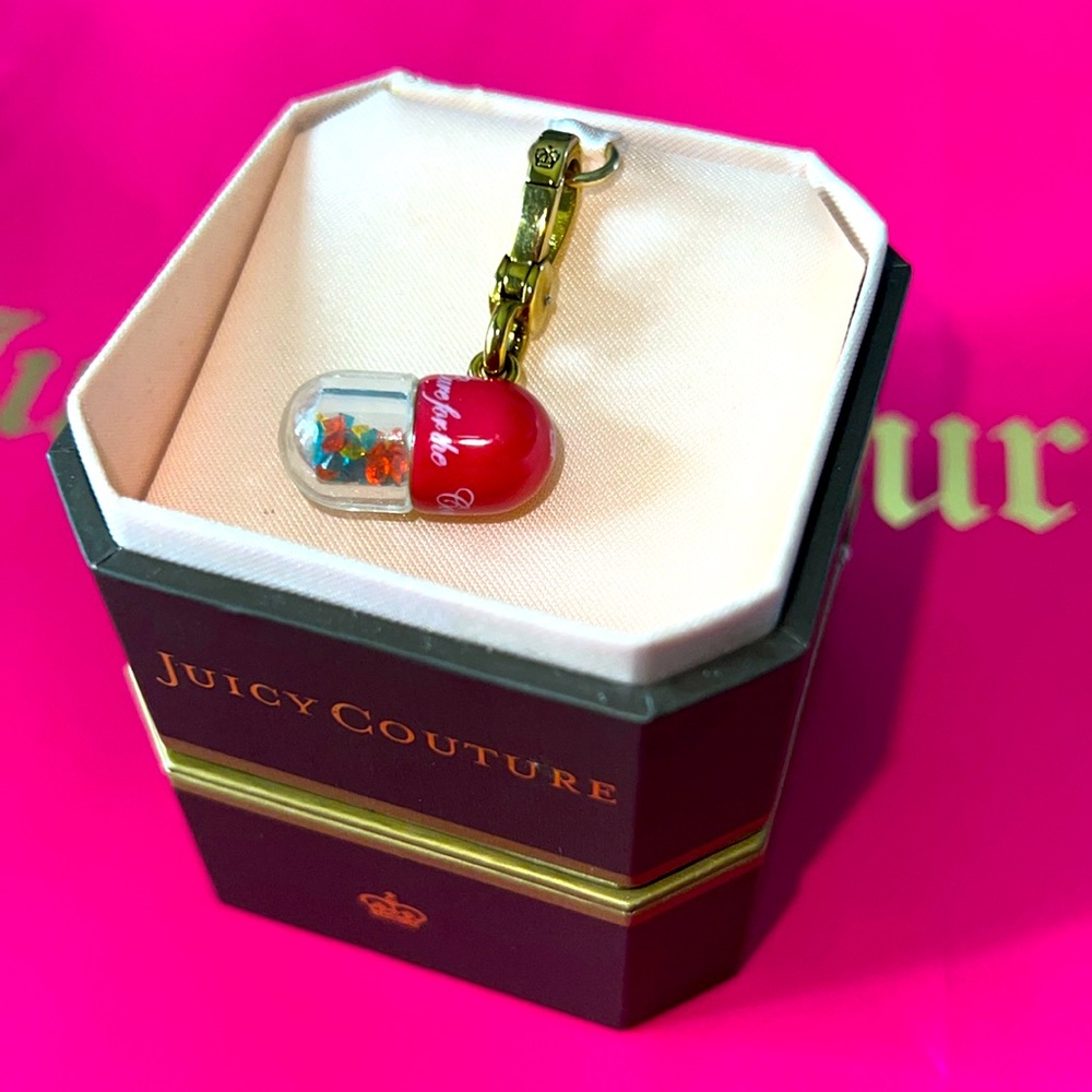 RARE✨Juicy Couture Pill Charm💊🎁